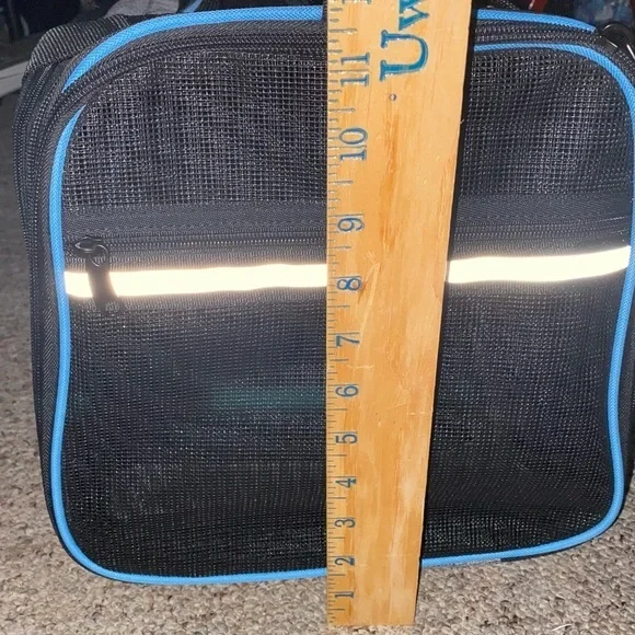 Pet Carrier‎